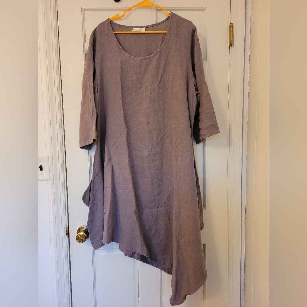 Bryn Walker Naida Linen Round Neck 3/4 Sleeve Asymmetrical Hem Tunic Taupe XL